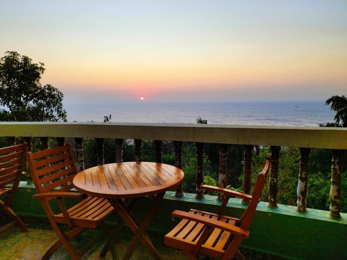 Villa Infinity By The Sea Murud  Eksteriør bilde
